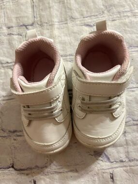STRIDE RITE 360 GIRLS TAYE 2.0 VEGAN VELCRO STRAP FLORAL DETAILS SHOES SIZE US4